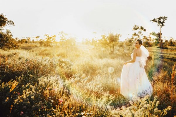 image 1 golden hour wedding photography during golden hour